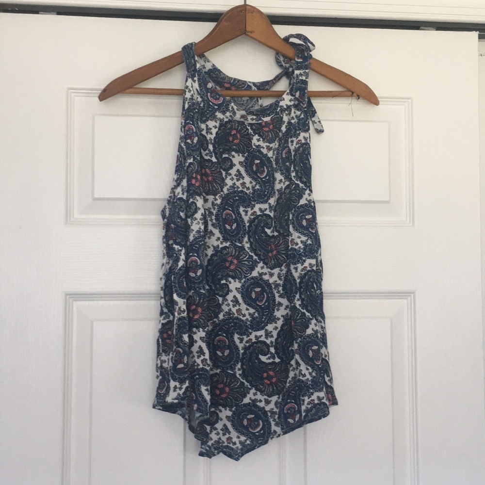 Hollister tank with tied neck size medium